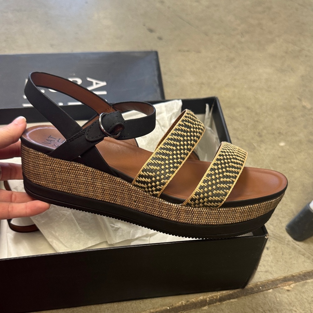 Naturalizer Woven Platform Sandal in Black and Tan